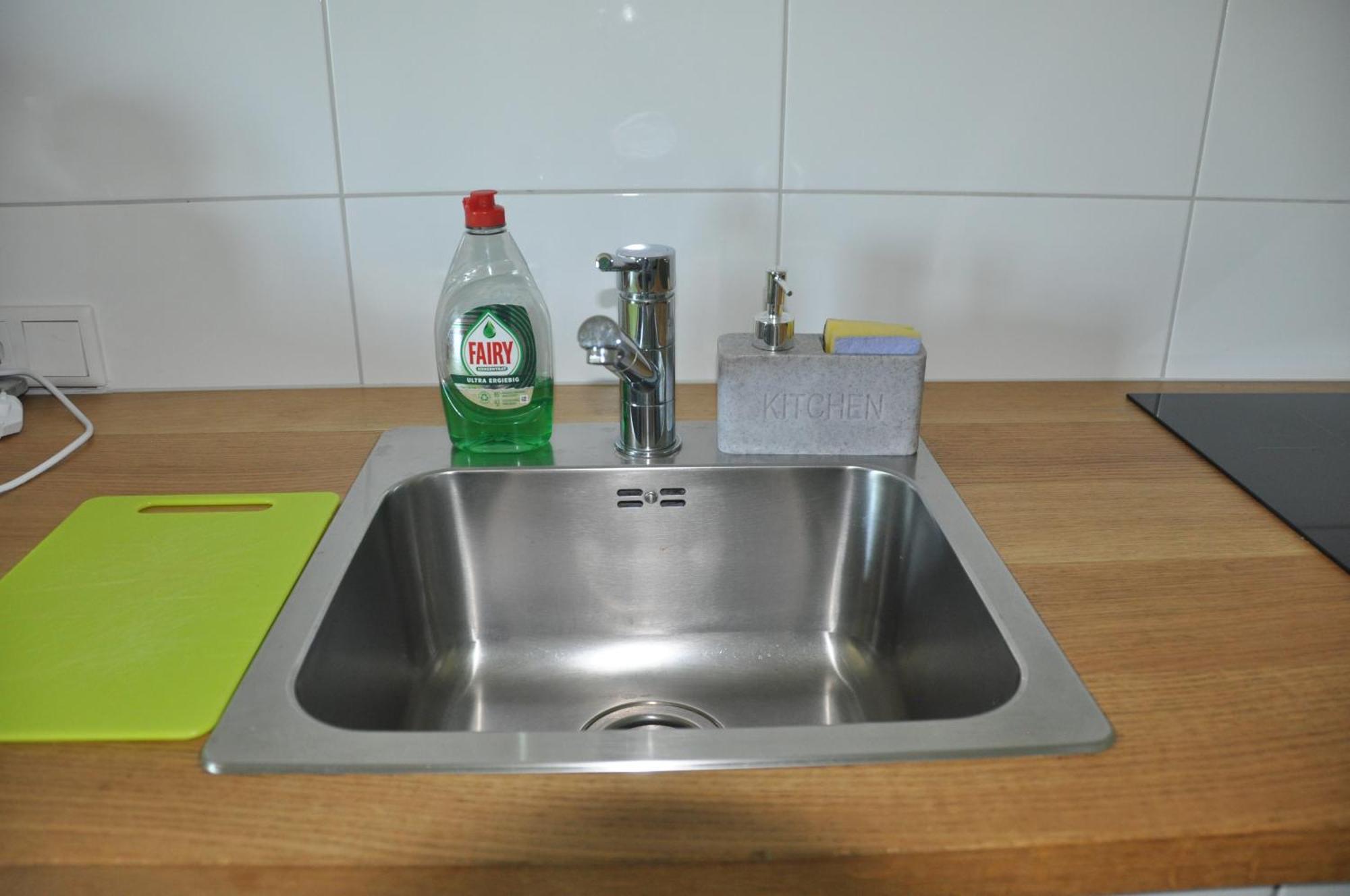 2-Zimmer Wohnung Mit Terrasse, Fernblick, Natur, Ruhig - Marburg Bagian luar foto