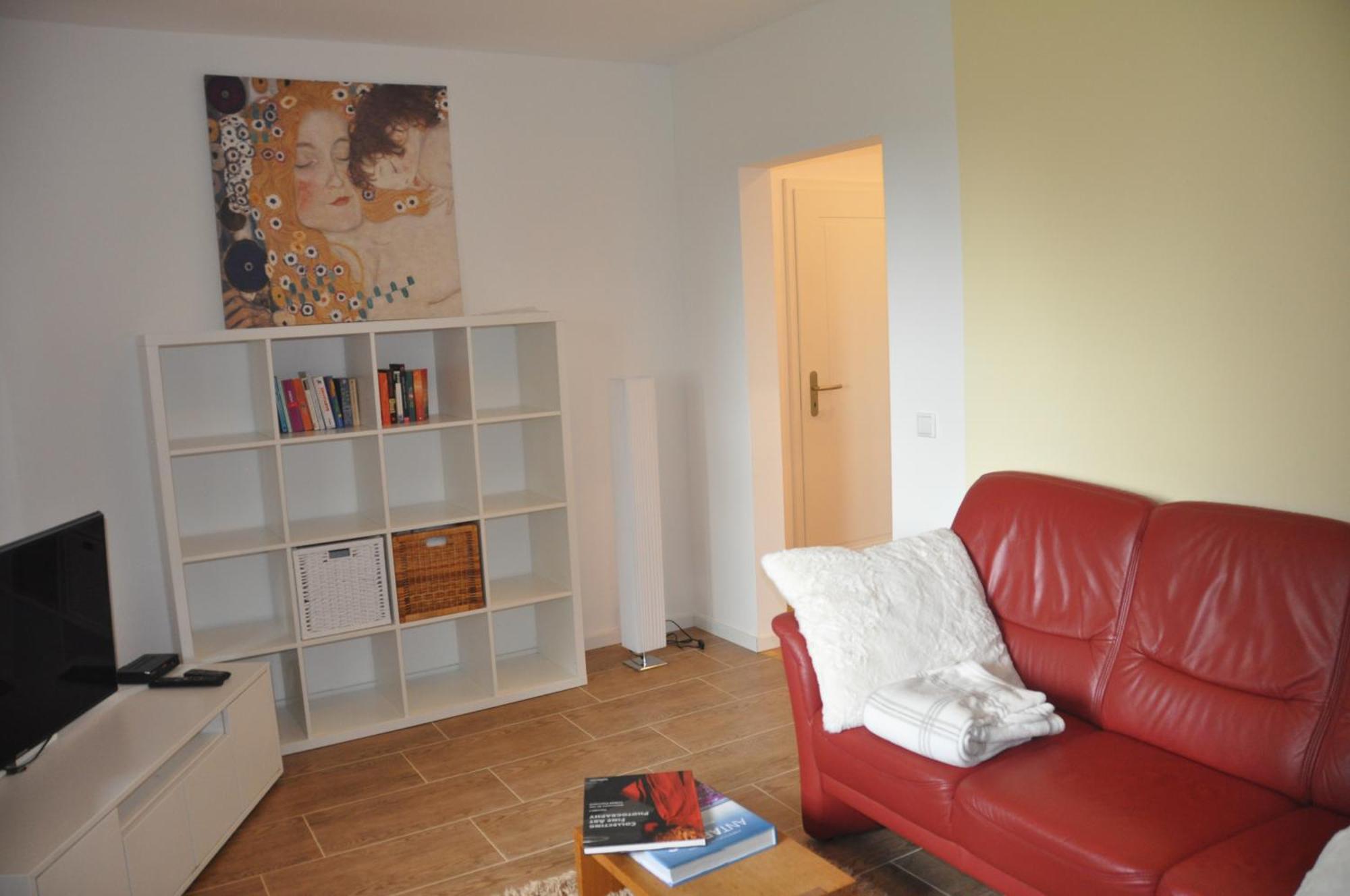 2-Zimmer Wohnung Mit Terrasse, Fernblick, Natur, Ruhig - Marburg Bagian luar foto